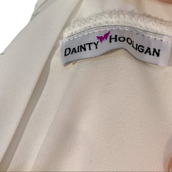 Dainty Hooligan white lace trim shorts romper w/ plunging neckline front & back - Picture 6 of 7